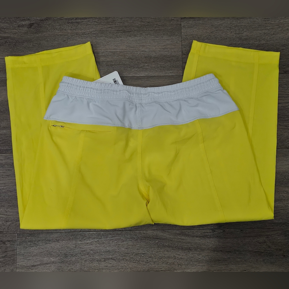 NWT Lululemon Step Lively Crop Pant Yellow sz 6 Swift fabric - Picture 2 of 2